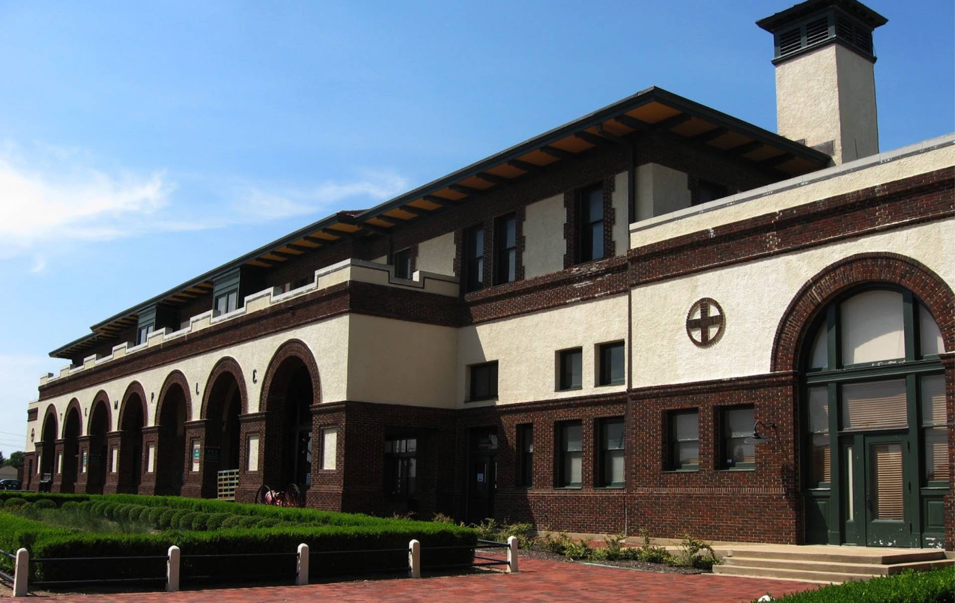 A captivating image showcasing the historic Temple Railroad and Heritage Museum, with vintage locomotives and interactive exhibits, symbolizing Temple's rich history and cultural attractions.